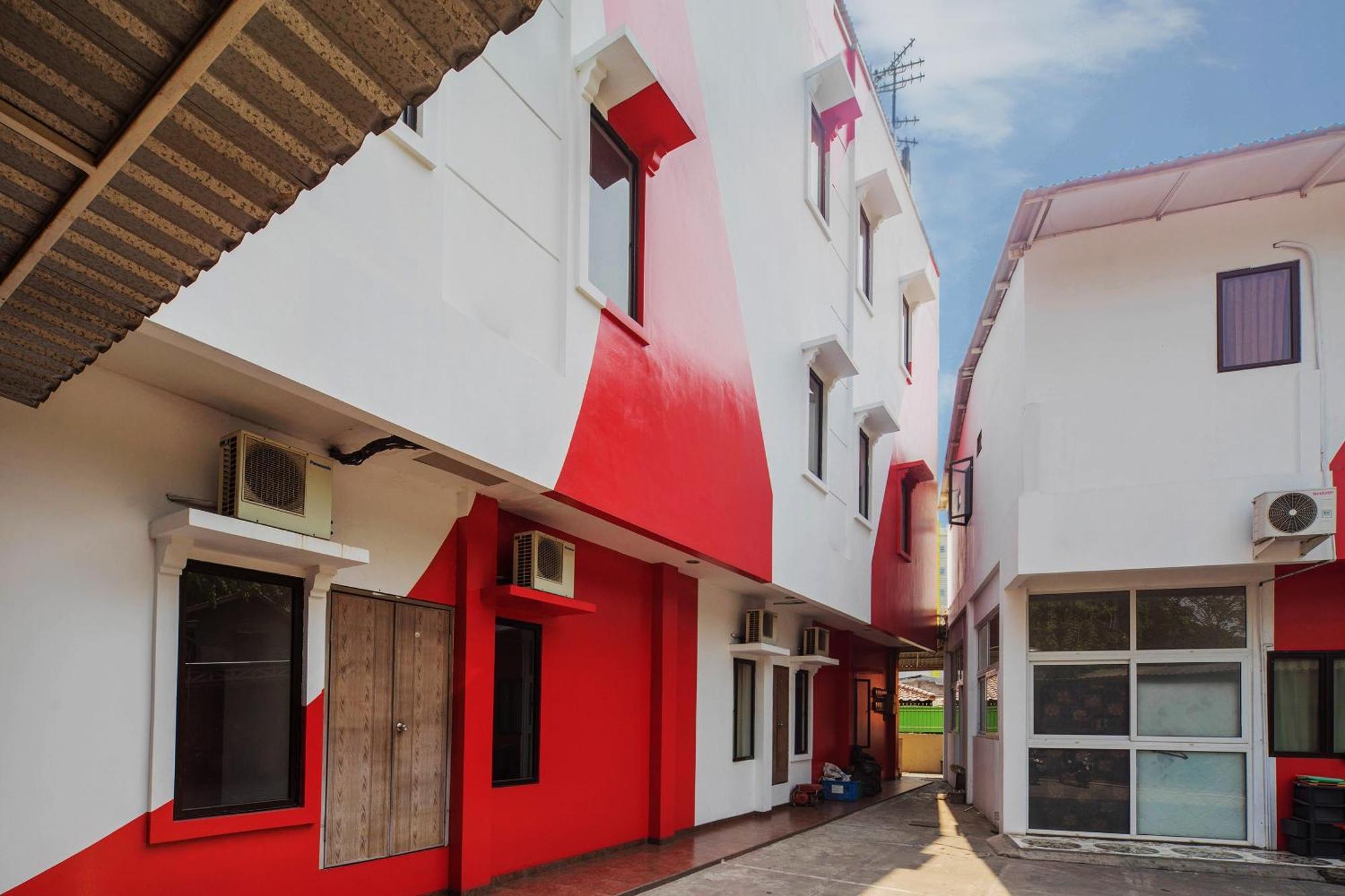 Super Oyo 866 Idola Residence Jakarta Eksteriør billede